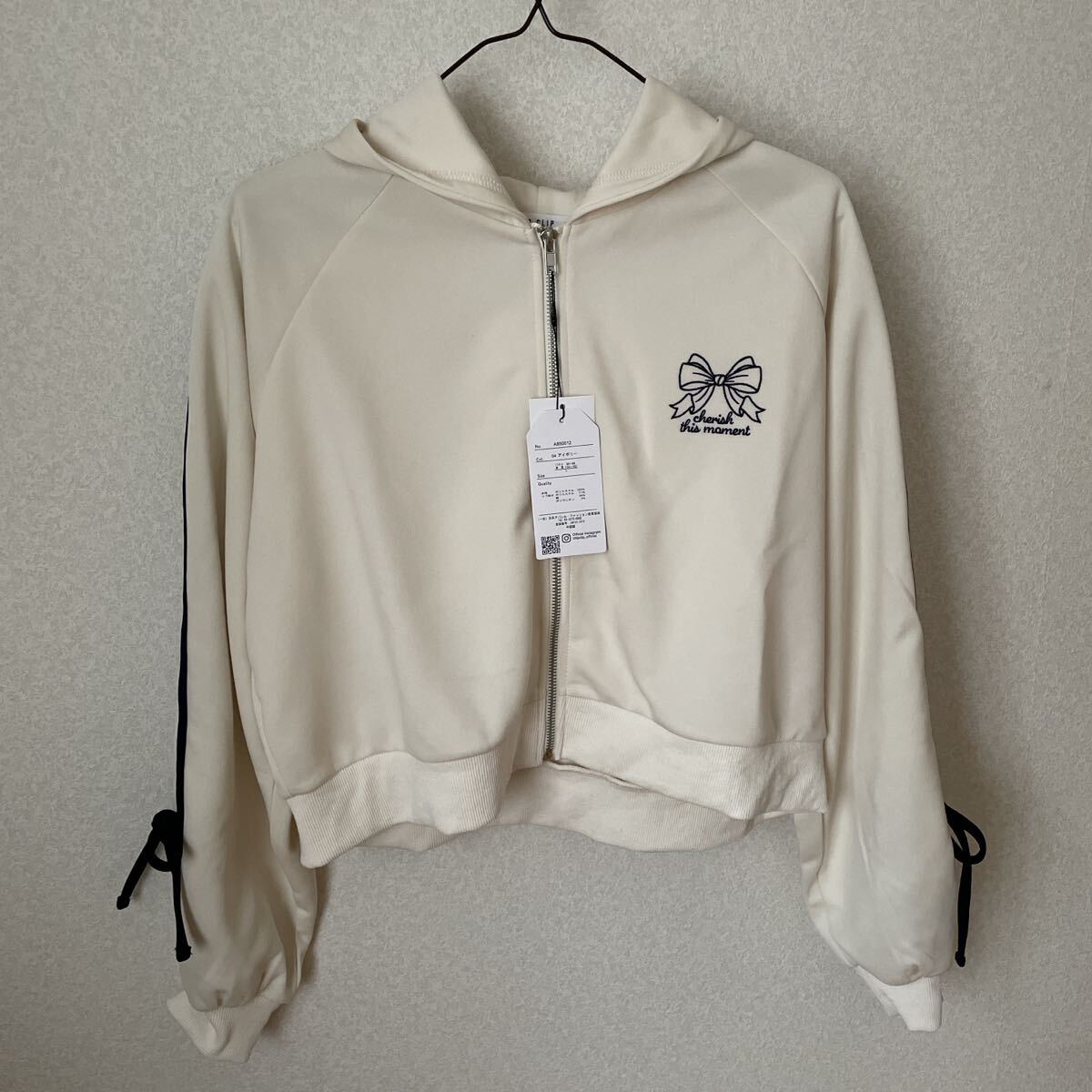 【新品】CHIP CLIP ショート丈 ジャージパーカー L拍卖