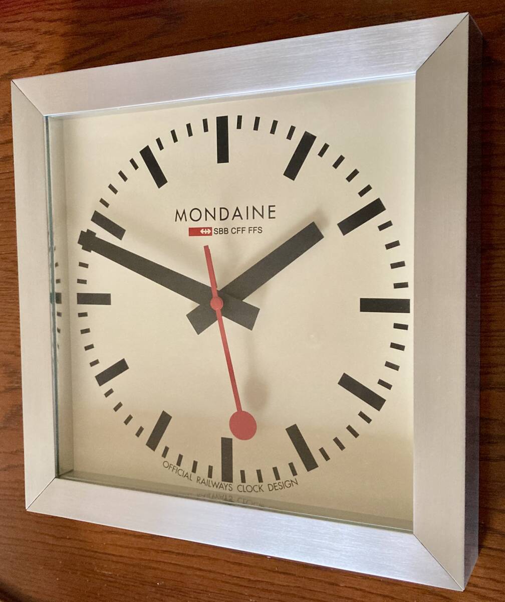 MONDAINE ☆ モンディーン ☆ ウォールクロック ☆ スクエア ☆ ホワイト ☆ 鉄道時計 ☆ アルミ 11インチ ☆ クォーツ 拍卖