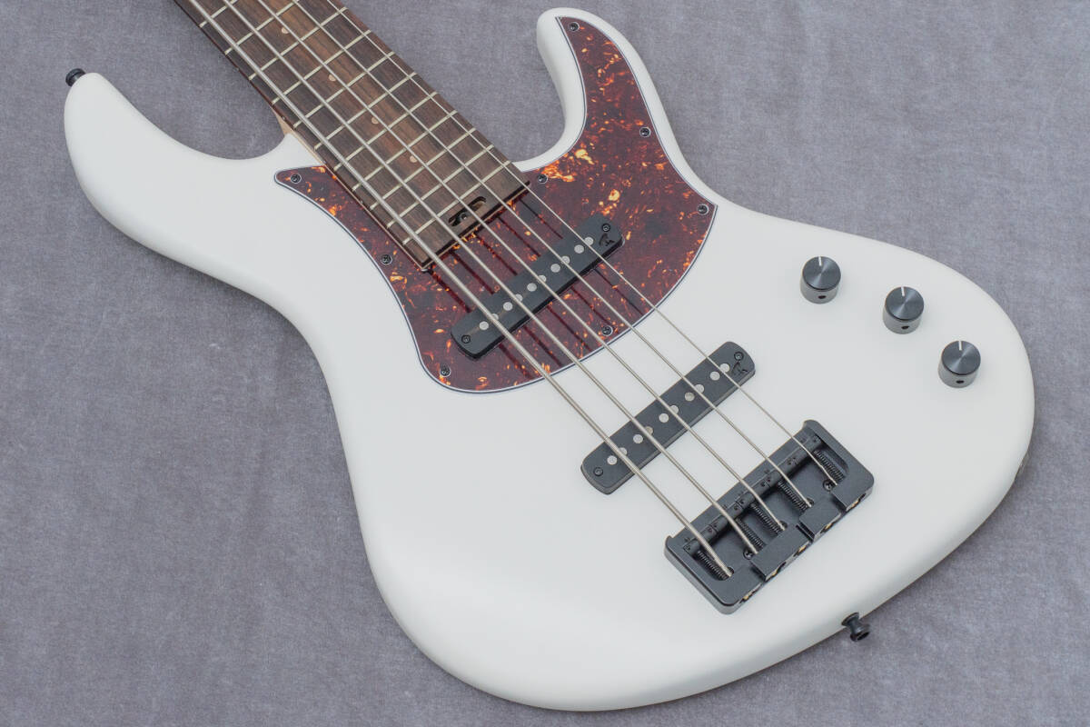 【new】Element / The Element Bass Custom 5st White Passive 3.860kg #238【GIB兵庫】拍卖