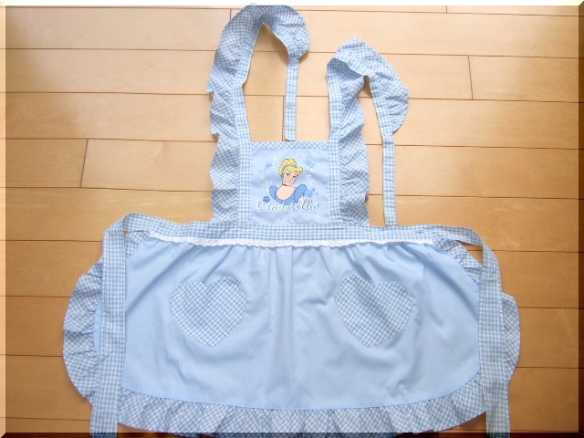 美品☆DISNEY ディズニーシンデレラ エプロン 130拍卖