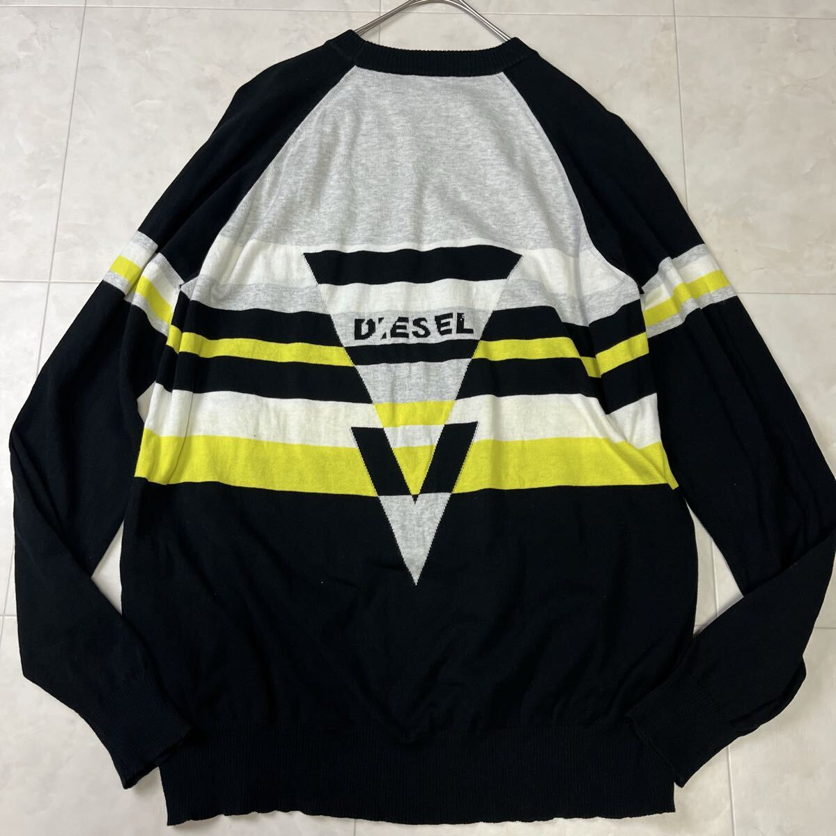 極美品 【L〜XL相当】サイズ DIESEL ディーゼル 幾何学ライン コットンニット セーター イタリア製 上品デザイン クルーネック拍卖