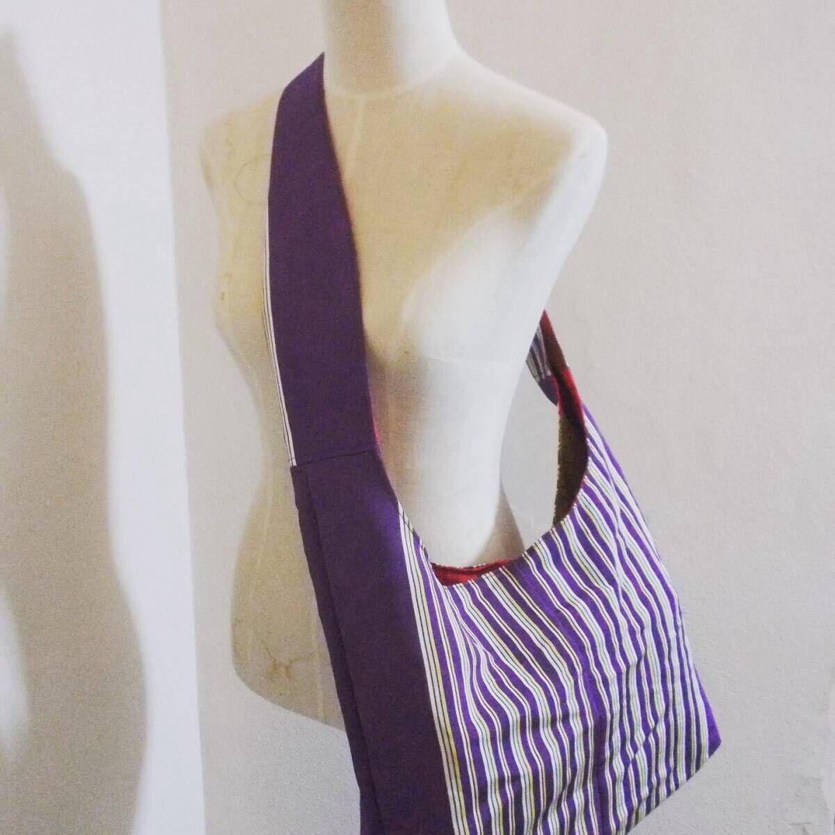帯地のボディバッグ 着物の帯 ボディバッグ authentic Japanese kimono obi sash upcycled body bag silk sling ショルダーバッグ拍卖