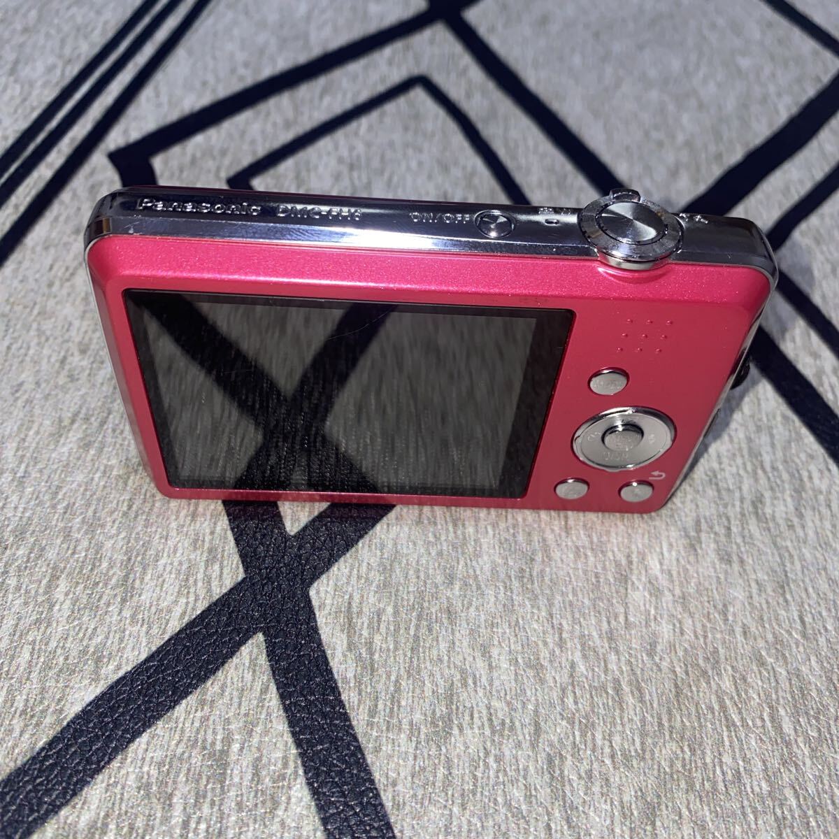 LUMIX DMC-FH6 ピンク コンパクトデジタルカメラ拍卖