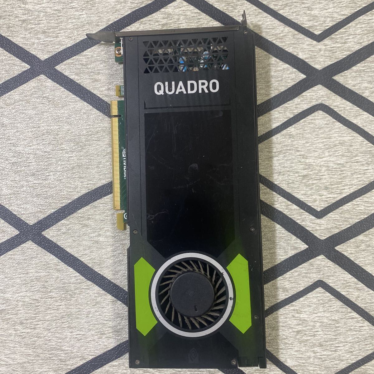 NVIDIA Quadro M4000 グラフィックボード拍卖