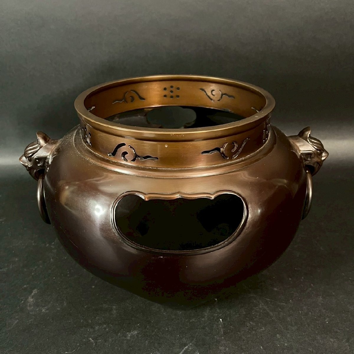 OM0913-5‐3 風炉 茶器 茶釜 茶道 茶道具 鬼面風炉 釜 唐銅 銅製 銅器 金属 美術 伝統 工芸品 高さ22㎝ 口径18.5㎝ 120サイズ拍卖