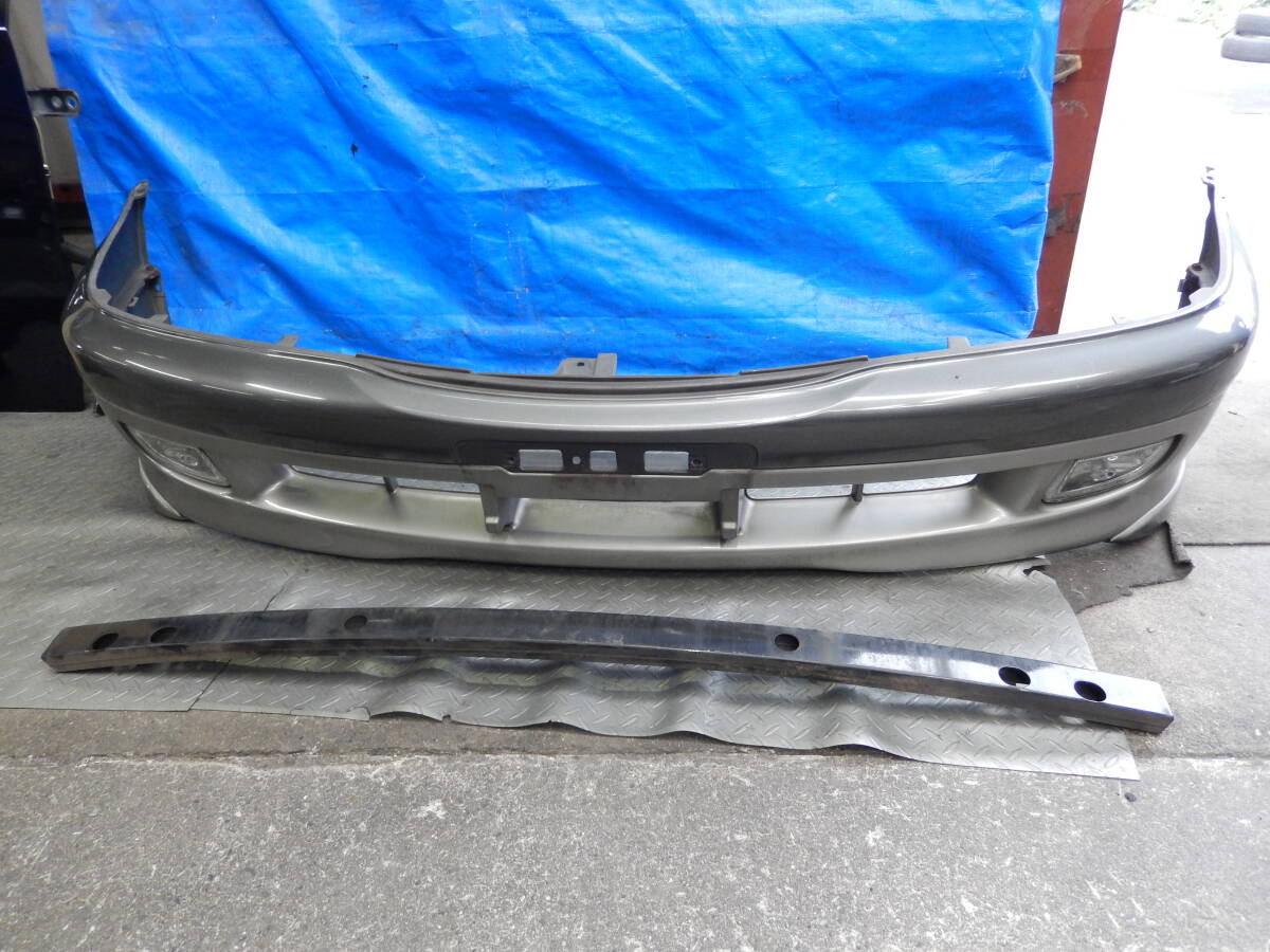 トヨタ カルディナ GF-ST210G フロントバンパー カラー2DB ホースメント付き 【個人宅配達不可】/中古拍卖