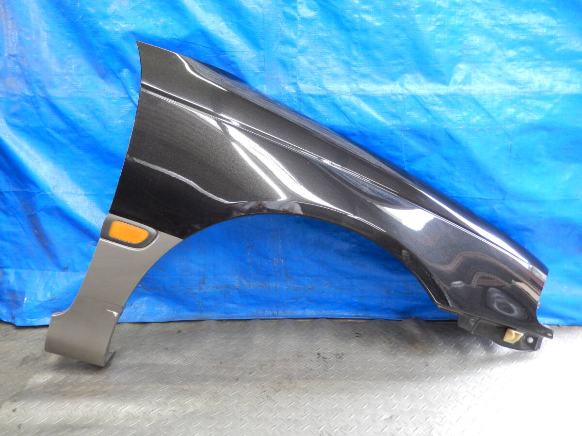 【個人宅発送不可】トヨタ カルディナ GF-ST210G 右フェンダー カラー2DB/中古拍卖