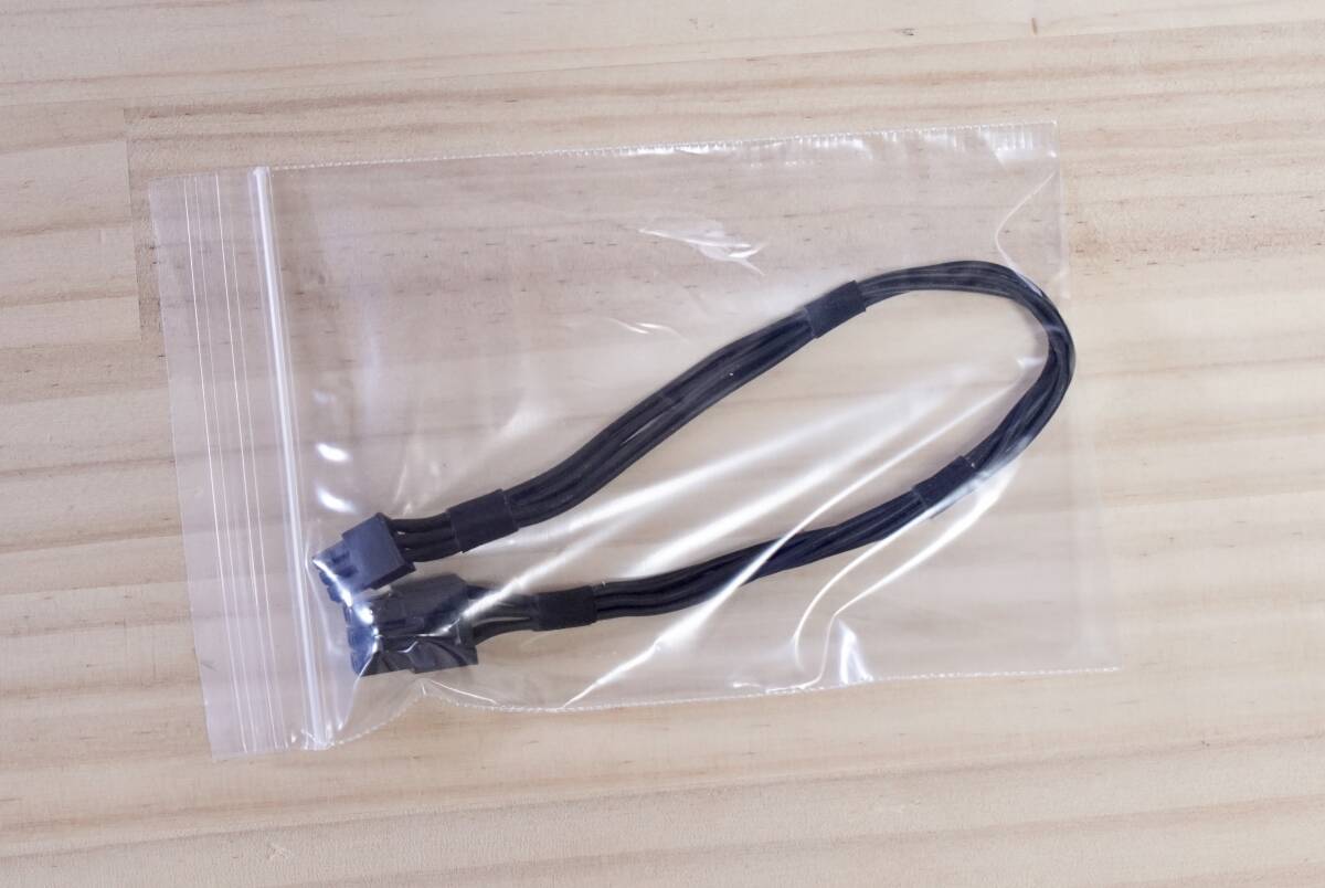 Apple純正 MacPro用グラフィックカード補助電源ケーブルmini6pin-6pin変換ケーブル 約28センチ拍卖