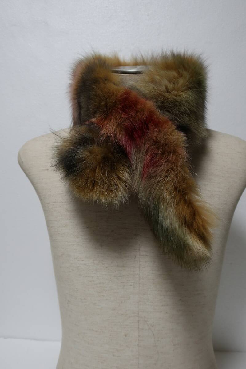新品 希少色 ブルーフォックス マルチ染 チョーカー 差し込み型ファーマフラー リアルファー 11拍卖
