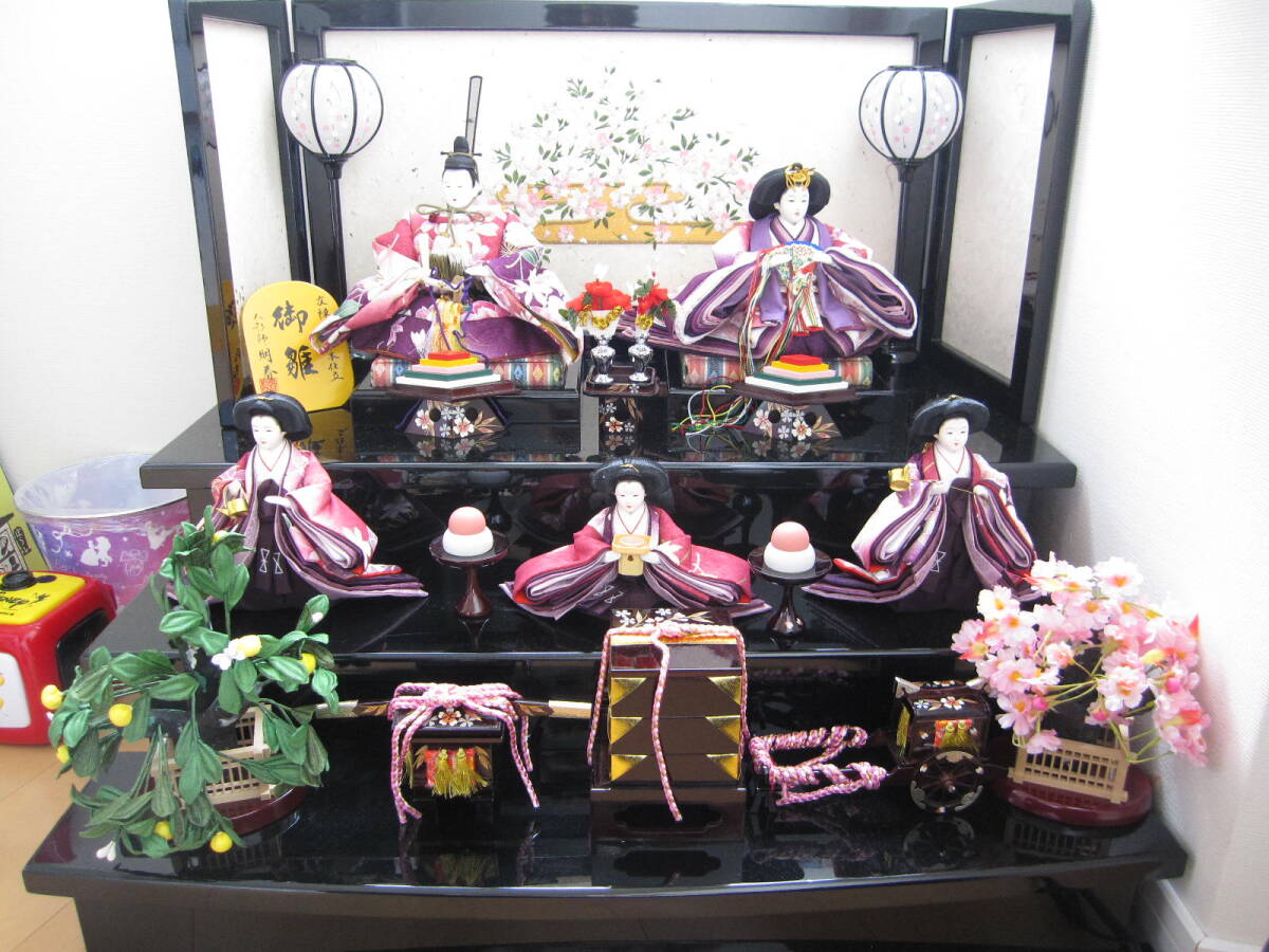 【雛人形三段飾り】人形師・明春 友禅 東帯本仕立拍卖