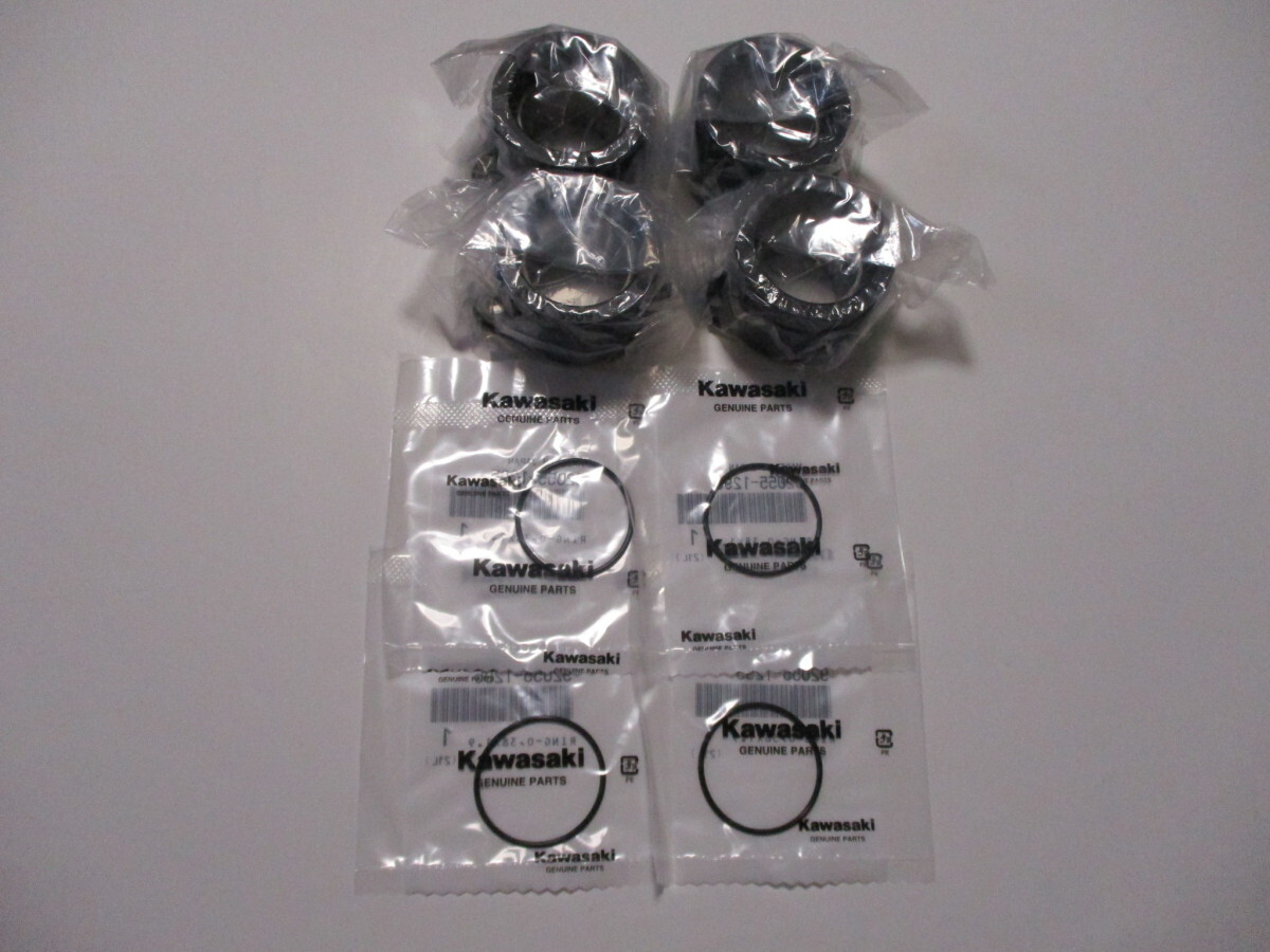 新品★ゼファー1100(ZR1100)★純正インシュレーター拍卖