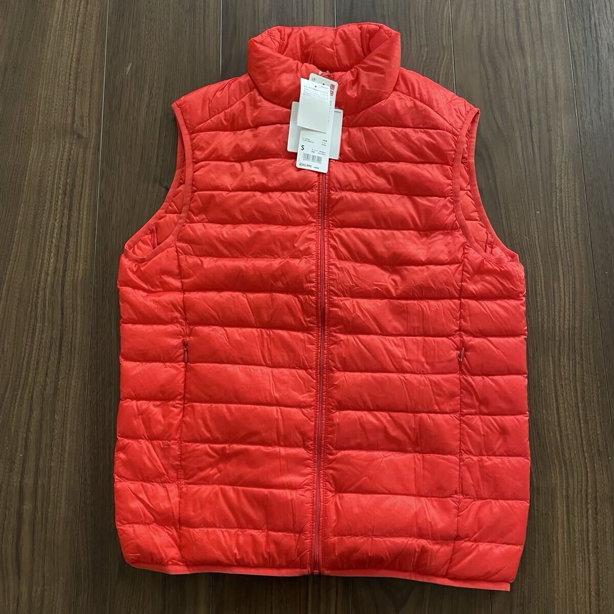 ☆未使用☆UNIQLO ユニクロ☆ウルトラライトダウンベスト☆Sサイズ☆15/Red/レッド/赤☆メンズ拍卖