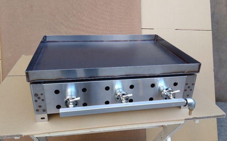 新品 ♪ 極厚9mm♪ 鉄板焼 プロパンガス グリラー 幅60cm 全周フチ付 学園祭 文化祭 キッチンカー お好み広島イカ焼きうどんそば プロ仕様拍卖