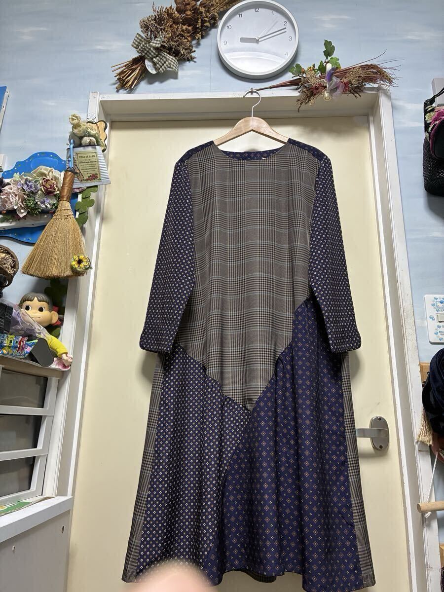 【新品】★大きいサイズ★GOLDEN.BEAR★落ち着きのある色合いで素敵なデザインの揺ったりワンピース★サイズ/LL拍卖