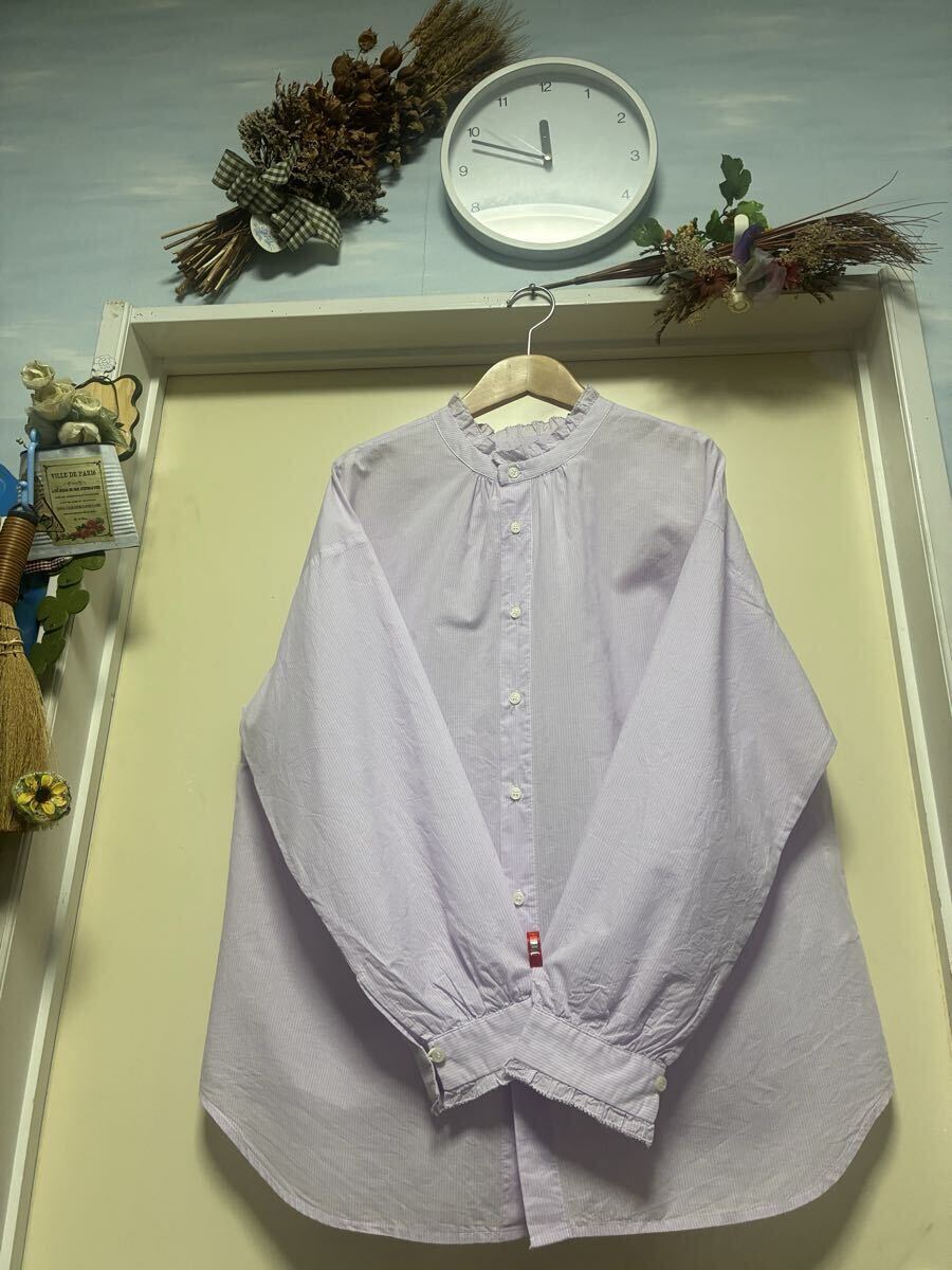 【極美品】★niko. and★優しい色合いのボーダー柄で首周りや袖口のフリルがお洒落な揺ったりブラウス★サイズ/L拍卖