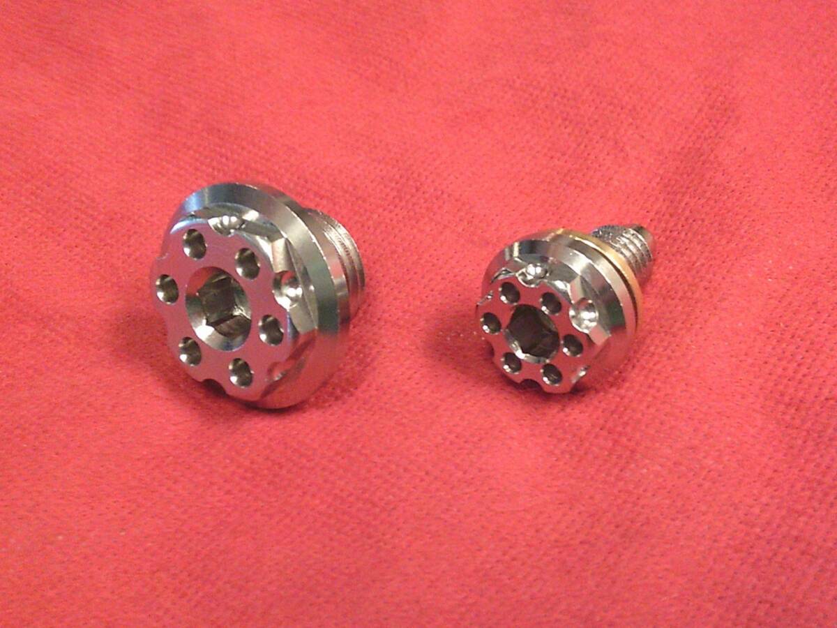 シグナスX ステンレス オイルフィラーキャップボルト ギアオイルドレンボルト ミッションオイルボルト マジェスティS オイルボルト拍卖