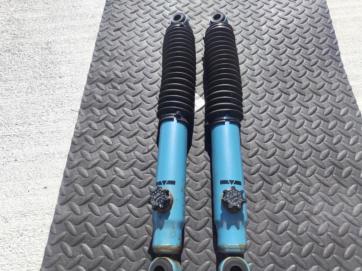 【格安】KYB ショックアブソーバー エルフ キャンピングカー リア用左右2本 14段調整式 【程度良好】拍卖