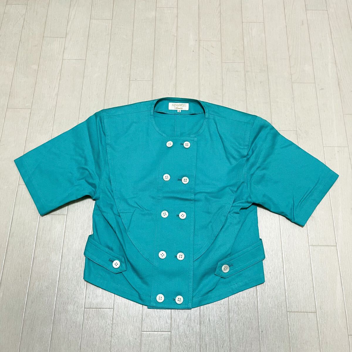 和851★ NINA RICCI ニナリッチ ノーカラージャケット ダブルボタン 9 ライトブルー レディース 半袖拍卖