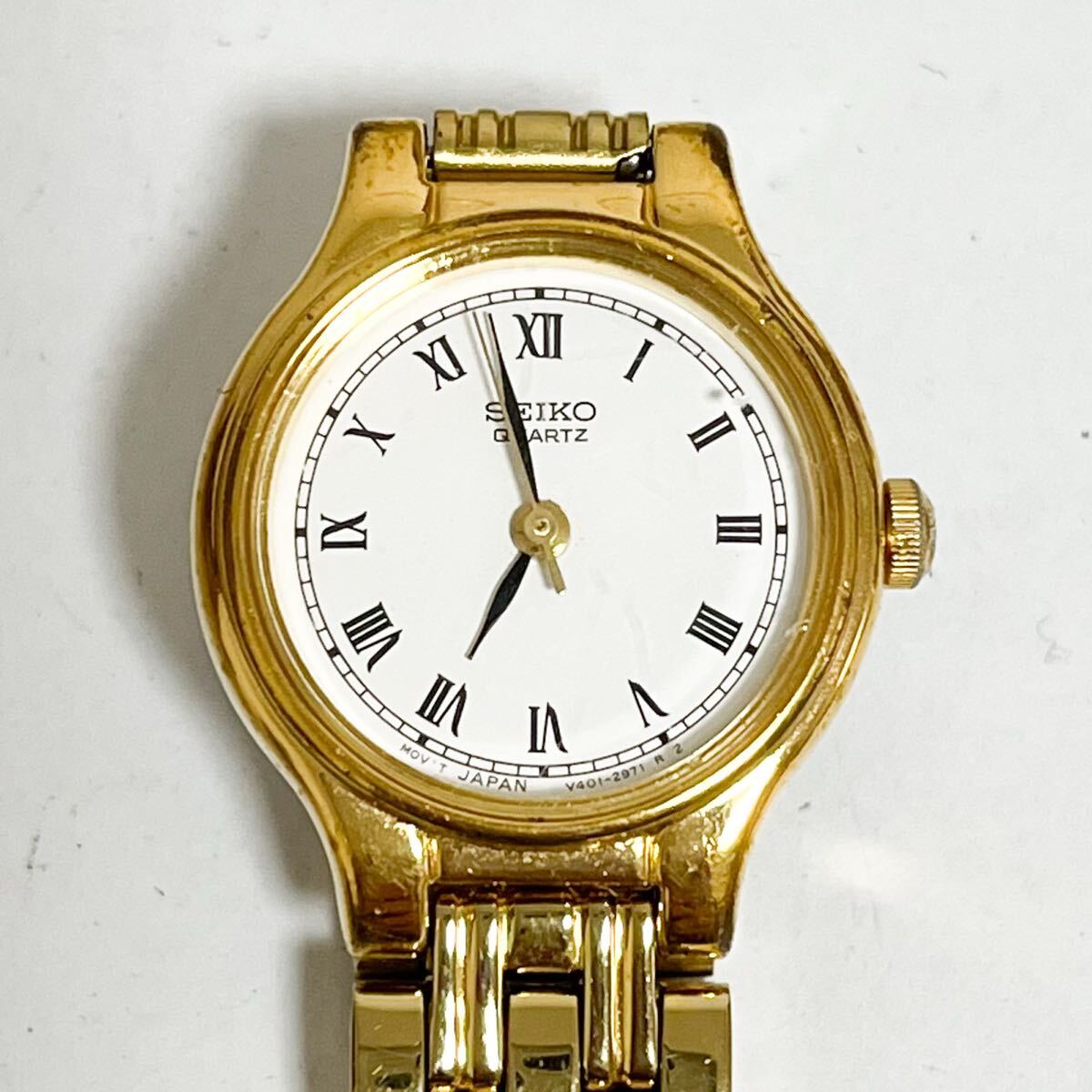 和851A★ SEIKO V401-1121 セイコー クォーツ 腕時計 ウォッチ 3針 ホワイト ゴールド メタルバンド レディース拍卖