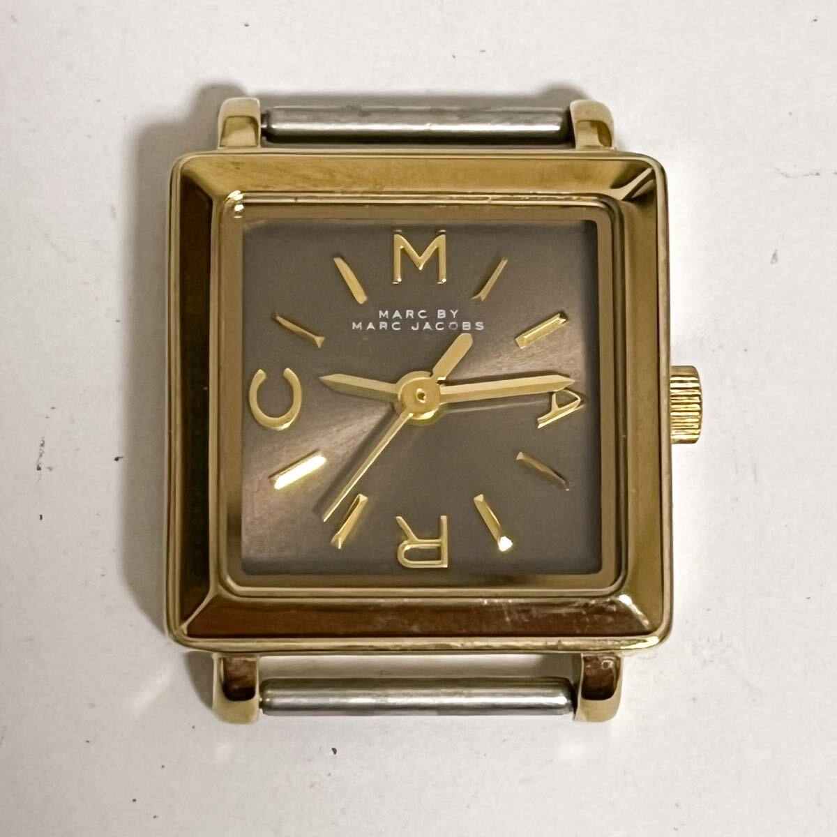和851A★ MARC BY MARCJACOBS マークバイマークジェイコブス クォーツ 腕時計 ウォッチ 3針 ブロンズ ゴールド レディース MBM1312拍卖