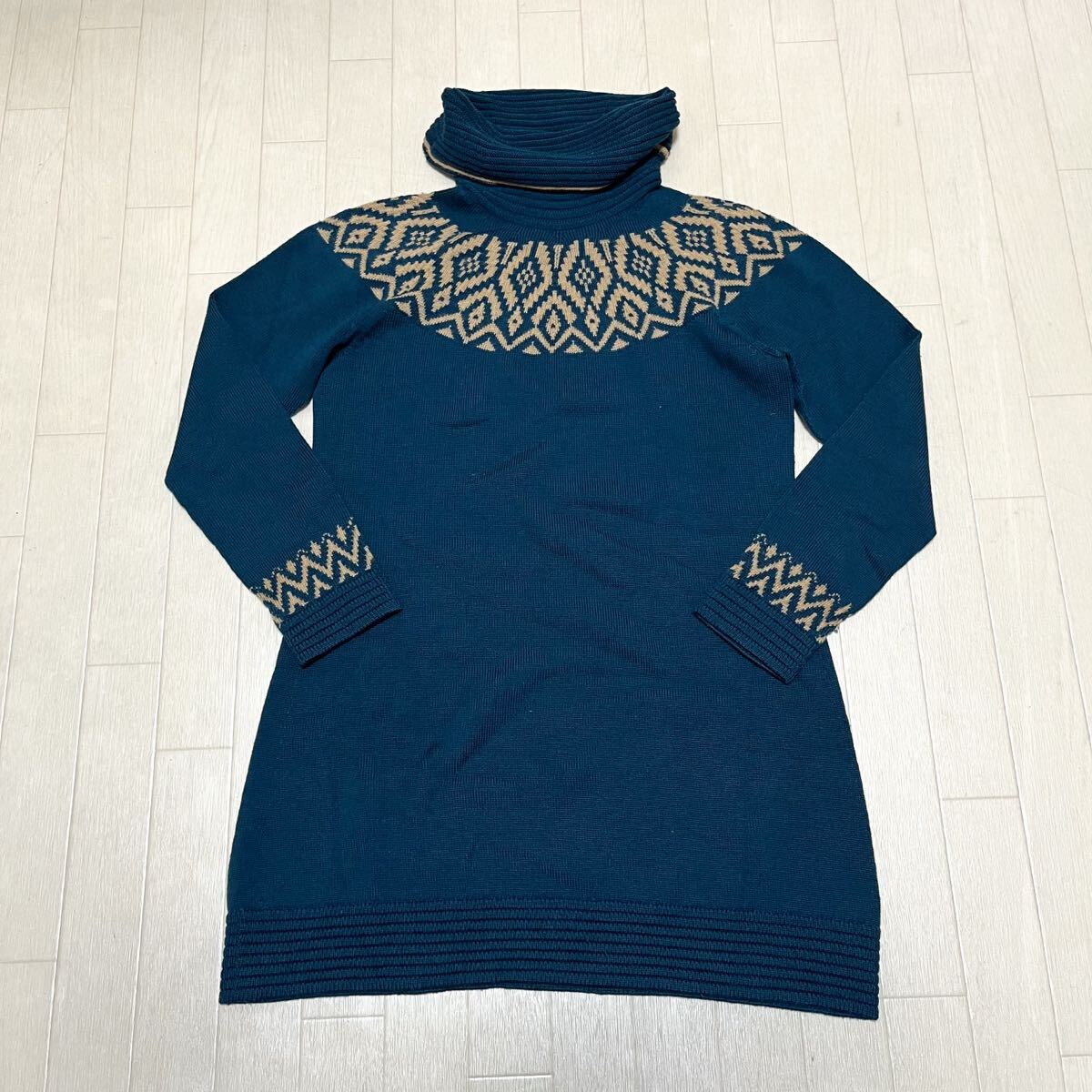 和852★ McGregor マックレガー タートルネック ニット セーター チュニック ノルディック M ダークブルー ベージュ レディース拍卖