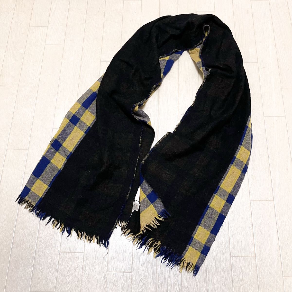 和854★ Vivienne Westwood ヴィヴィアンウエストウッド 大判 マフラー ストール チェック 切替 ブラック ブルー イエロー レディース拍卖