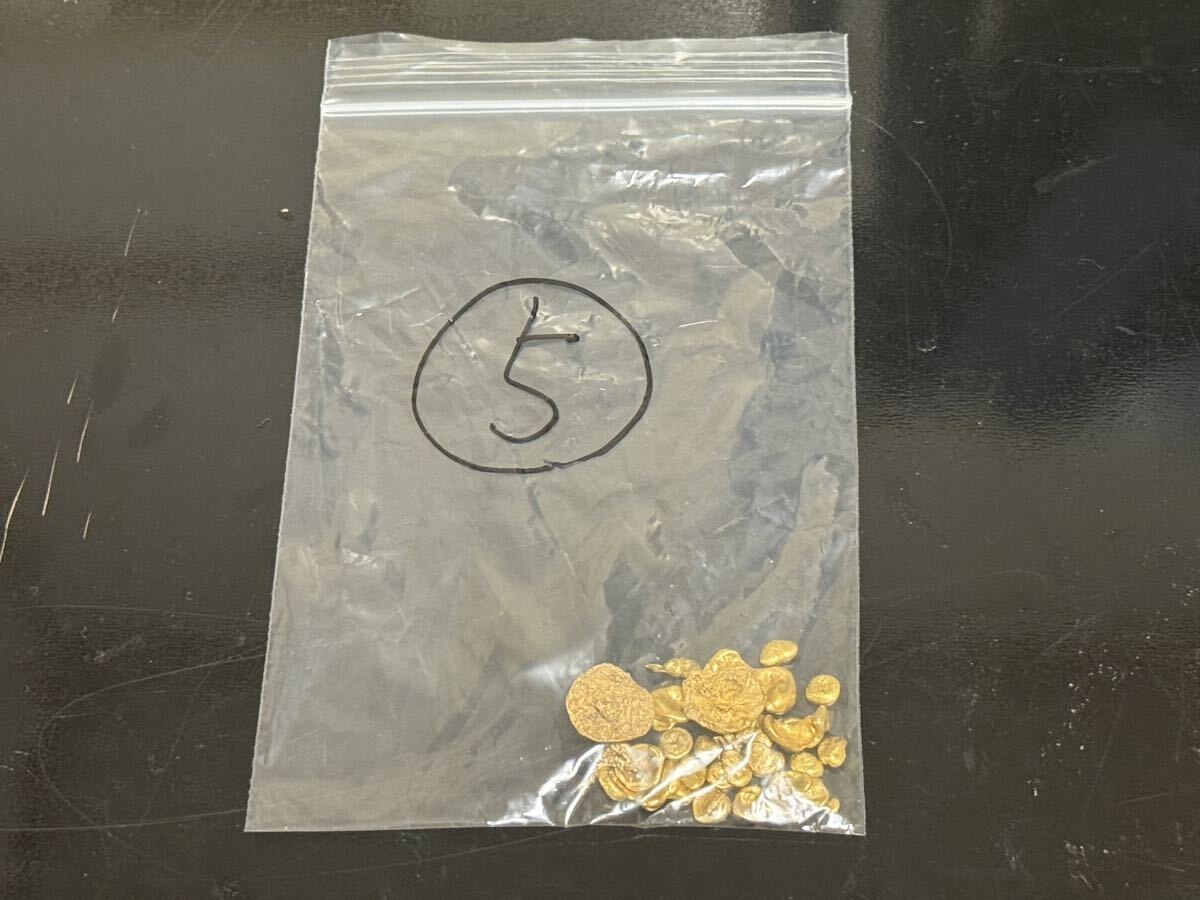 歯医者病院放出品 歯科材料 金歯材料 素材 金素材 No.⑤総重量19.0g※金の素材ではあるが、含有量多い為金質は不明 売り切り拍卖