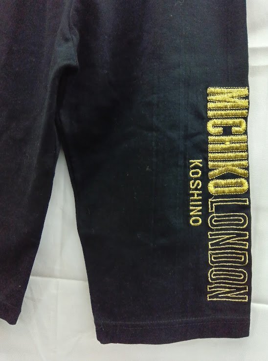 ミチコロンドン☆金刺繍 ゴールド ロゴ ハーフパンツ 黒 ブラック サイクリング ショーツ ショートパンツ MICHIKO LONDON ヴィンテージ拍卖