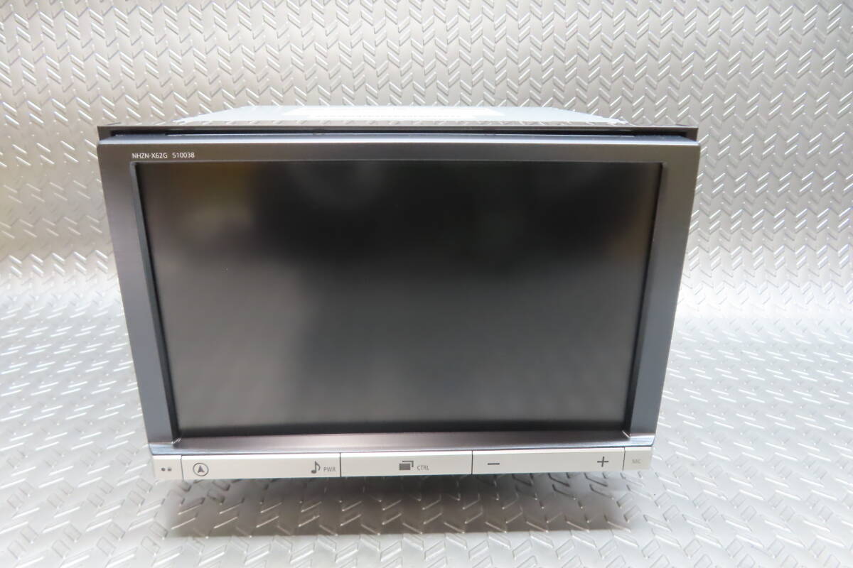 未使用品/完動品保証付★W6764/トヨタ純正 HDDナビ NHZN-X62G TV地デジフルセグ内蔵 Bluetooth内蔵 本体のみ 箱、取扱書、B-CAS付拍卖