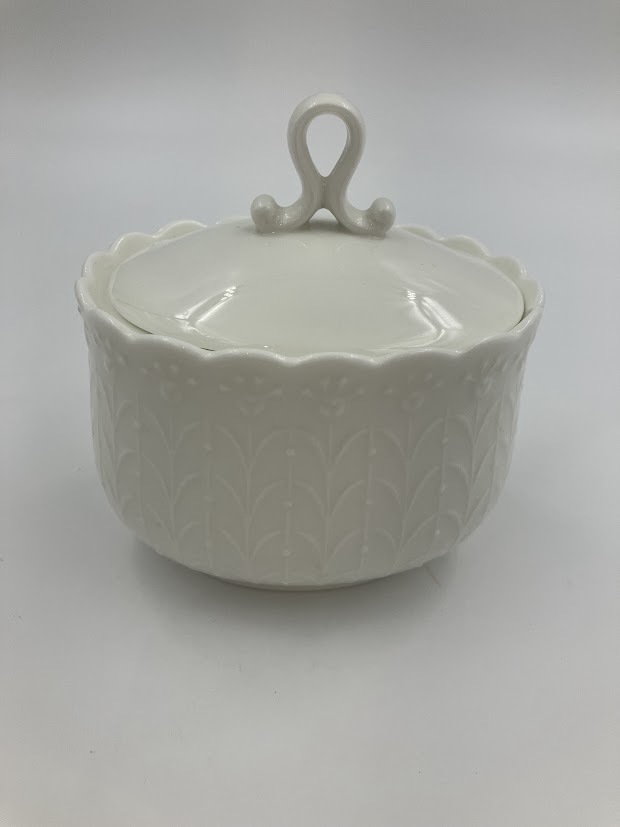 NARUMIナルミ・ボーンチャイナ☆シュガーポット☆シルキーホワイト拍卖