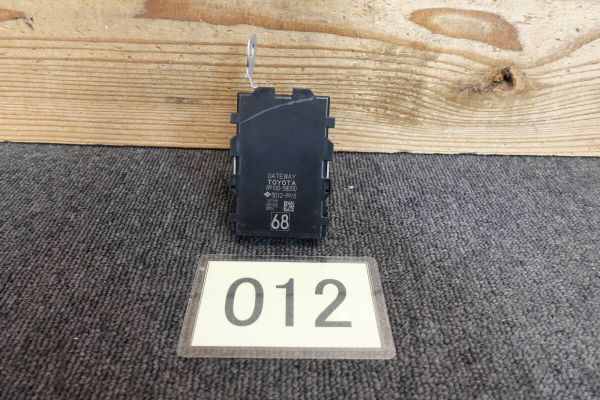 アルファード HV エグゼクティブラウンジAYH30W GATEWYコンピューターNO12【89100-58050】 64,000㎞拍卖