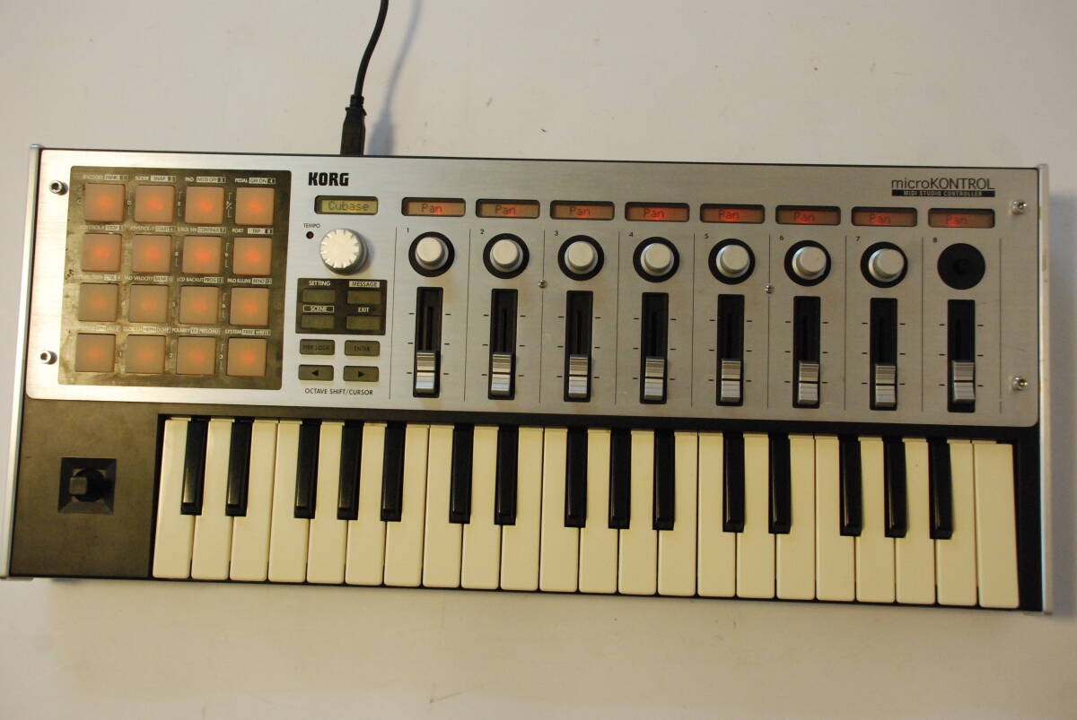 KORG microKONTROL ※動作確認済 ※分解清掃済 ※本体のみ ※ジャンク扱い拍卖