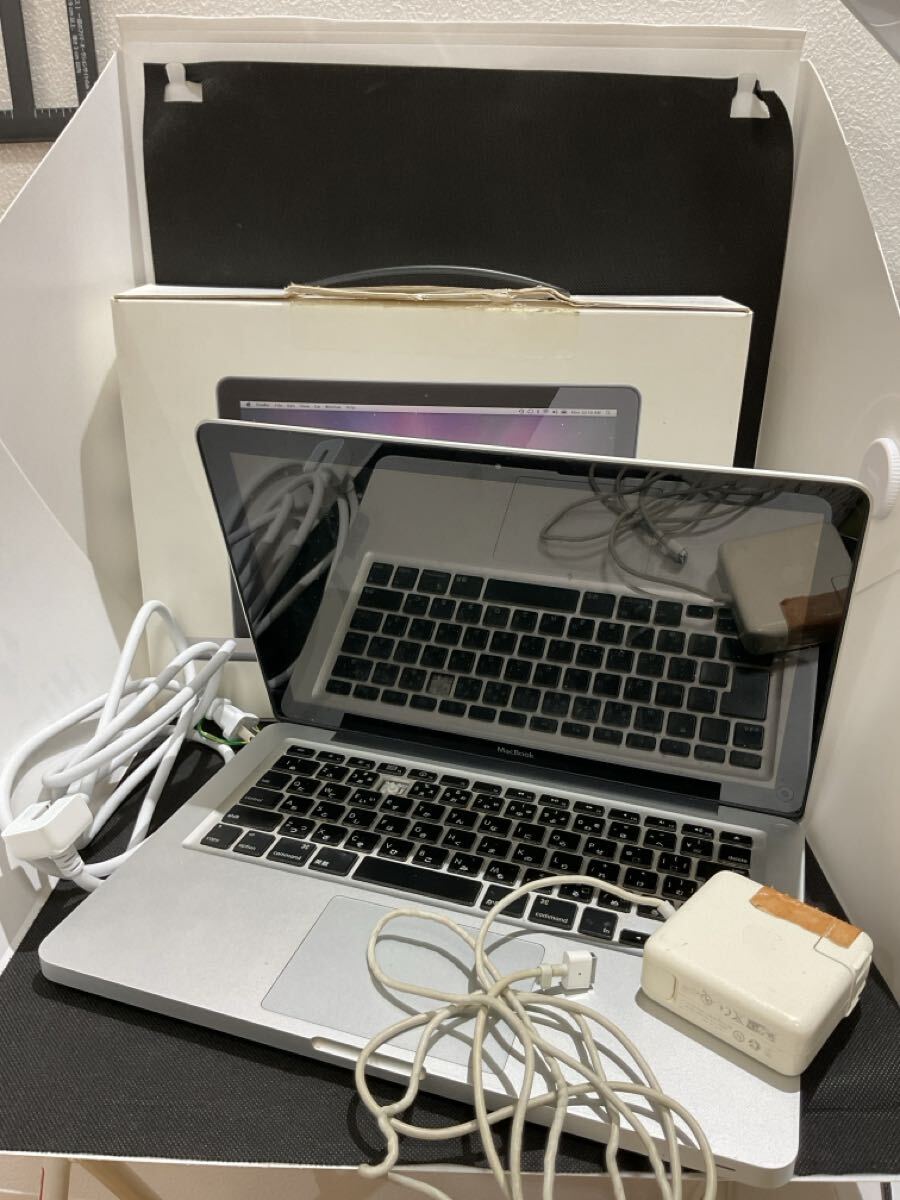 【P-3097】Apple MacBook A1278 2.0GHz/2x1GB/160GB/SD 充電コード・元箱付き 通電のみ ジャンク拍卖