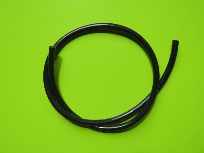 燃料ホース 50cm サイズ 5.5mmX3.5mm 黒ビニール系 ヒューエルホース ガソリンホース キャブレター ミゾキリ (Z4) 拍卖