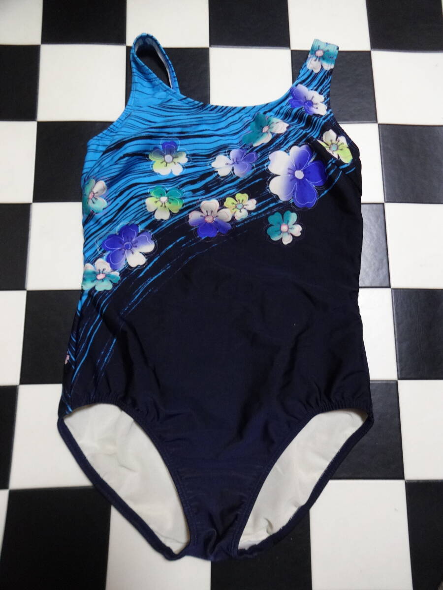 ワコール 女性水着ワンピース サイズ11L D7477 紺水色花柄 全体にネット拍卖