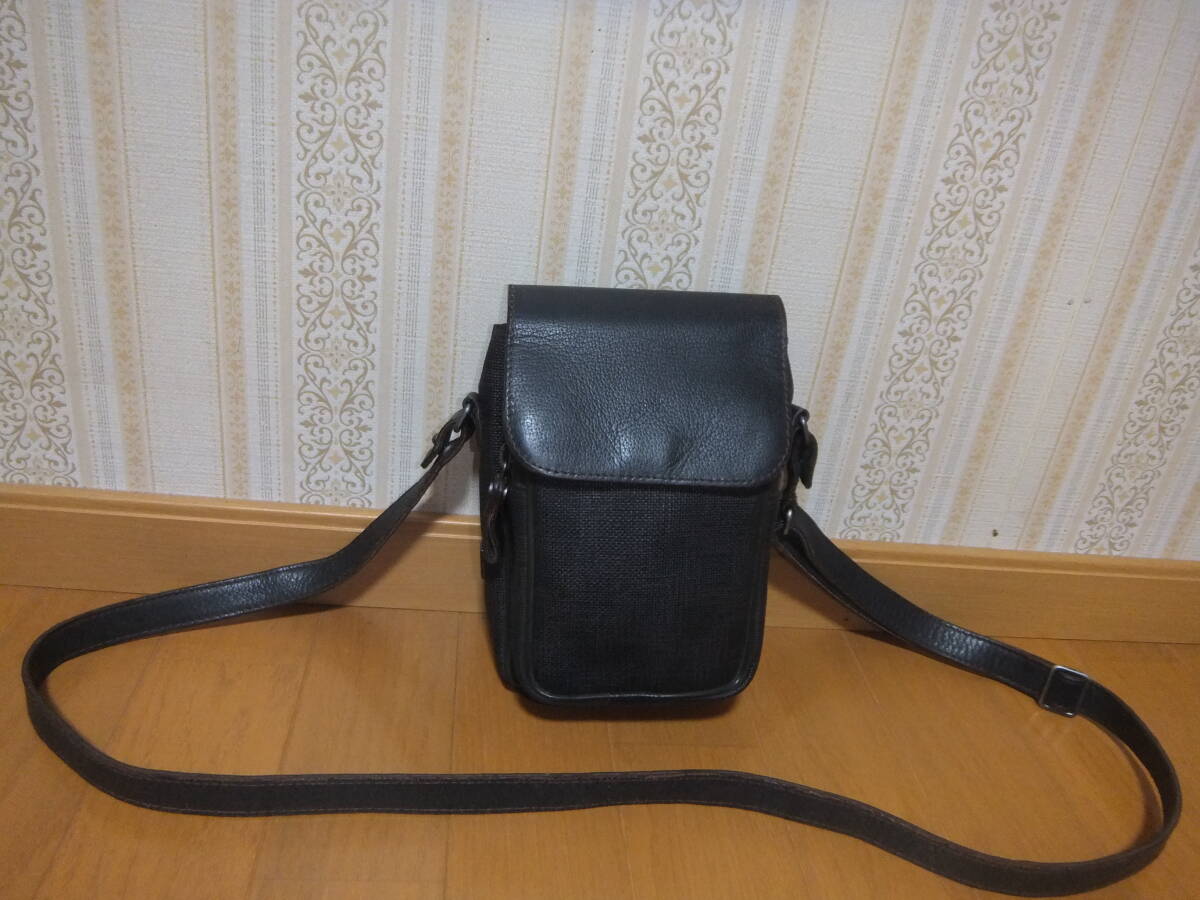 状態良好◎dunhill ダンヒル ディーエイトd8 小振りなショルダーバッグ 斜め掛けOK ブラック&ブラウン MADE IN ITALY拍卖