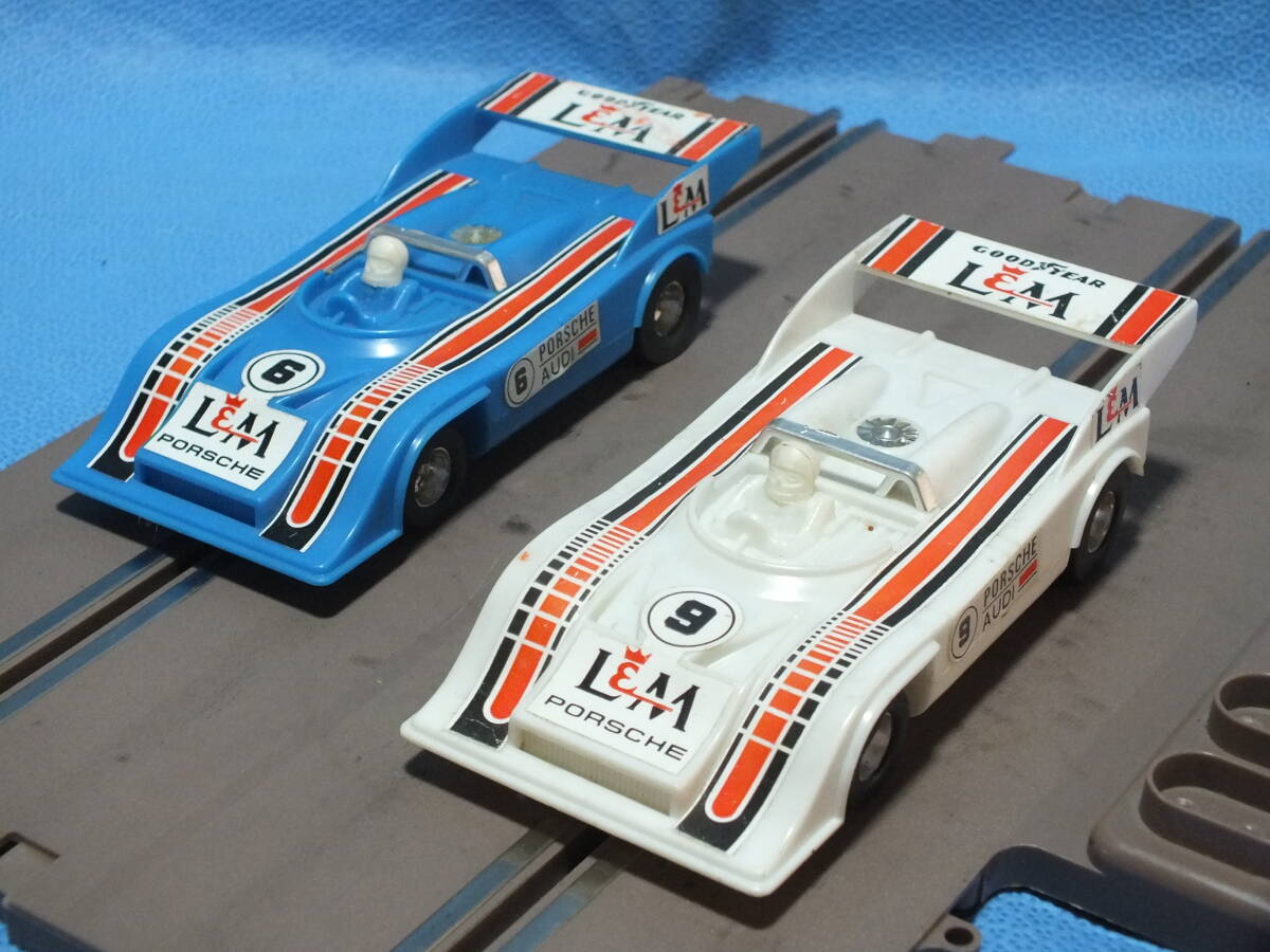 製作元等詳細不明 香港製 1/32 スケール スロットカー ポルシェ 2台 走行確認済  送料がお得な宅配便コンパクトでの発送も可能拍卖
