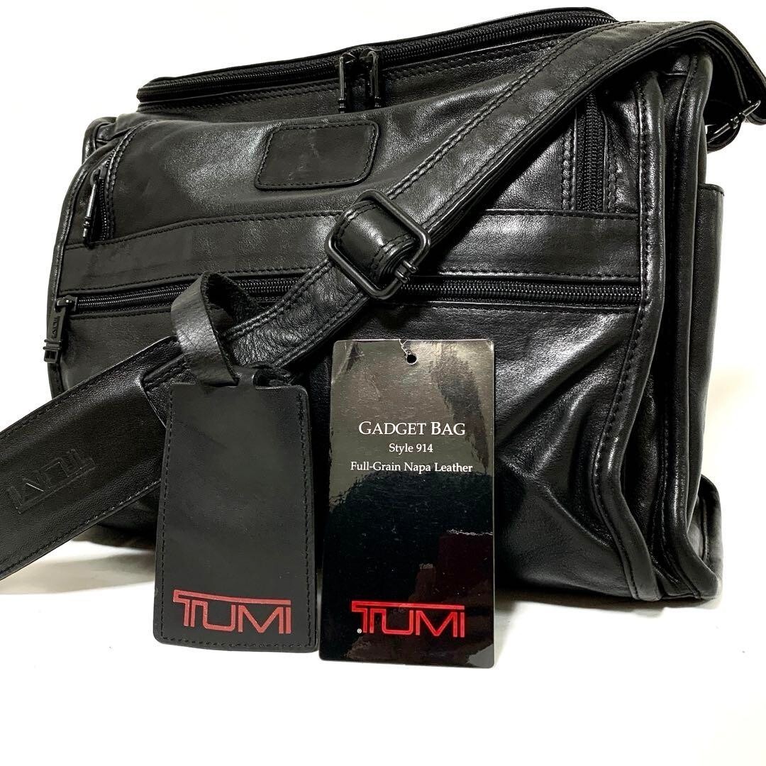 【入手困難 希少アイテム】トゥミ TUMI カメラバッグ ショルダーバッグ ボストンバッグ オールレザー 本革 チャーム ブラック 黒色拍卖