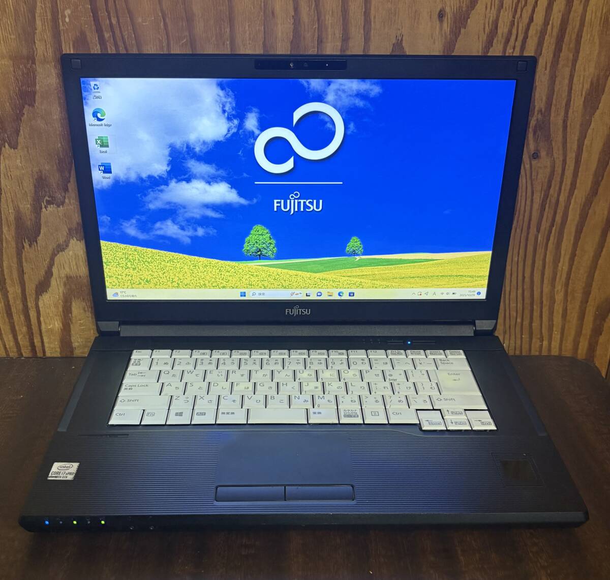 ★★超高速富士通 Lifebook A571D/i7-10610U/メモリ16GB/SSD256GB/Ofiice搭載/FULL HD/DVDドライブ/カメラ/Win11★★拍卖