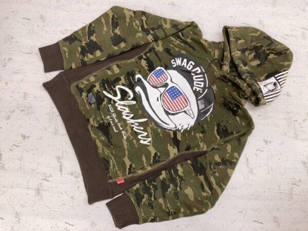 B ONE SOUL ビーワンソウル DUCK DUDE ダックドュード ストリート 迷彩カモフラ プルオーバー スウェット パーカー メンズ S カーキ拍卖