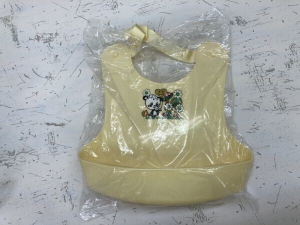 新品 グラグラムー GRAND GROUND 赤ちゃん用エプロン 育児用品 食事用 ビブ ベビースタイ ベージュ拍卖