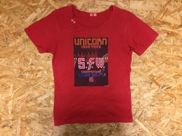 ユニクロ UNIQLO × ユニコーン UNICORN 1992 TOUR コラボ 邦楽ロックバンド プリント半袖Tシャツ レディース 奥田民生 赤拍卖