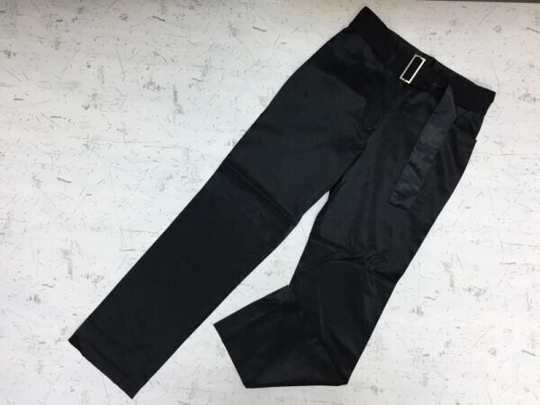 ナチュラルビューティーベーシック NATURAL BEAUTY BASIC モード ベルト付き テーパード サテンパンツ ボトムス レディース 日本製 M 黒拍卖