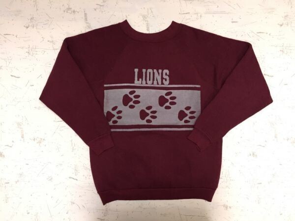 LIONS 犬 わんちゃん 足跡 フットマーク プリント 長袖スウェットトレーナー カットソー レディース ビッグプリント えんじ拍卖