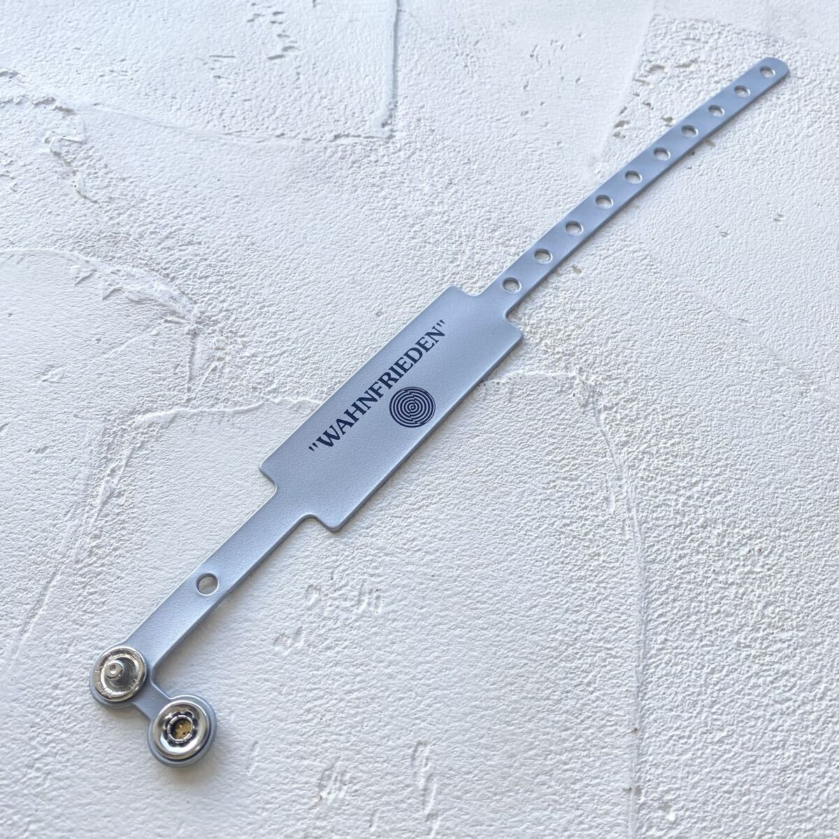 【新品未使用 アンダーカバー UNDERCOVERISM 2006SS T期 リストバンド グレー ブレスレット ライブパス フェス 架空バンド JUN TAKAHASHI】拍卖