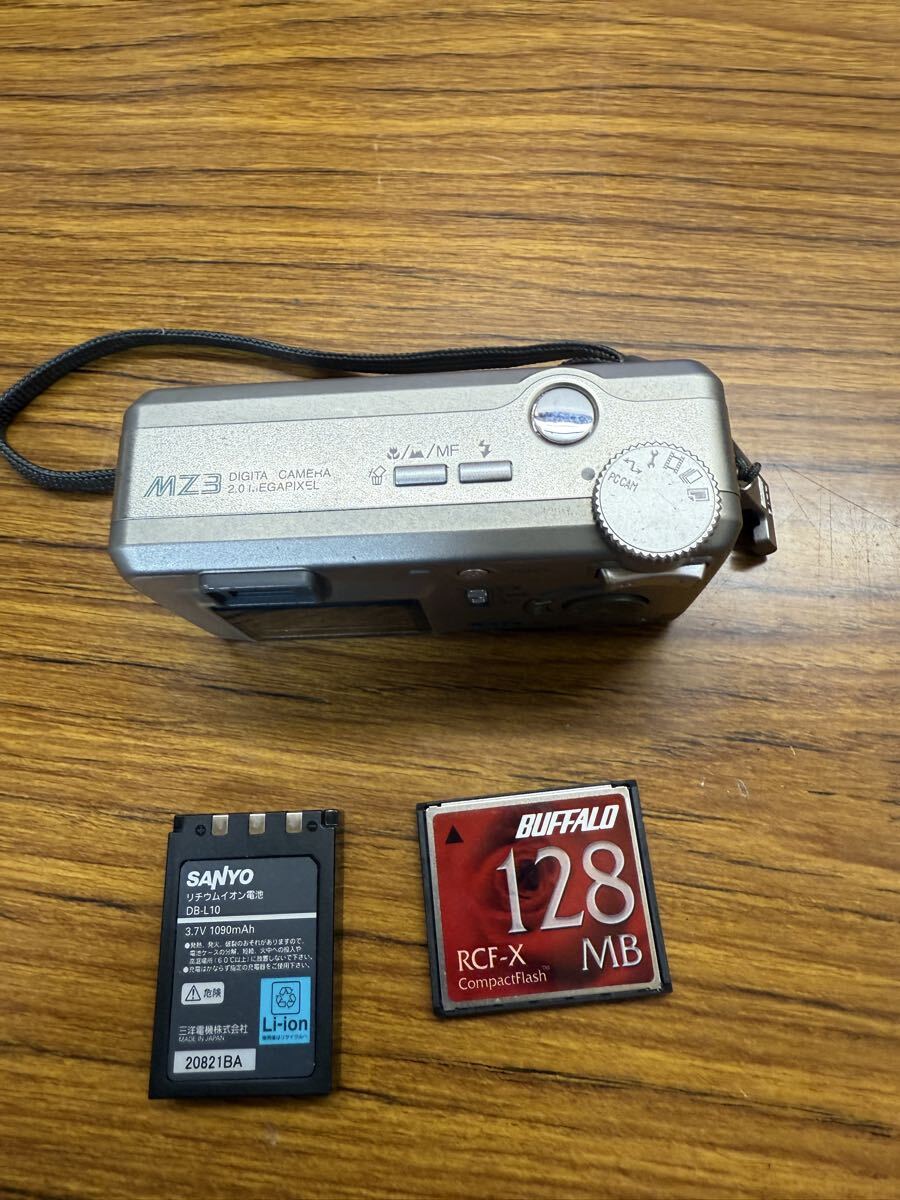SANYO サンヨー デジタルカメラ DSC-MZ3 SDカード付き シャッター。フラッシュ。撮影。ズーム確認済み 拍卖