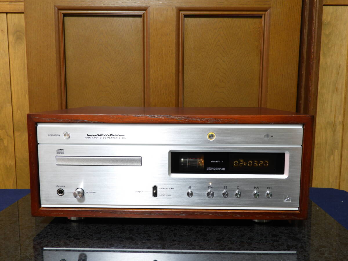LUXMAN D-38u//真空管&ソリッドステート 切り替え出力付//動作確認済み 極美品//発売価格¥231.000拍卖