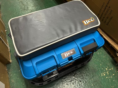 ドガットにピッタリ!持ち手のハンドルにも当たらない、ドガット用、BEE快適クッション38・取り外しOK。拍卖