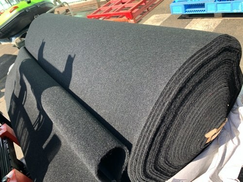 バスボート&アルミボートに耐久性抜群・ワイド幅・BEE 厚手7mmマリンカーペット/長さ2m x 7m 厚さ7mm/ダークグレーとブラック拍卖