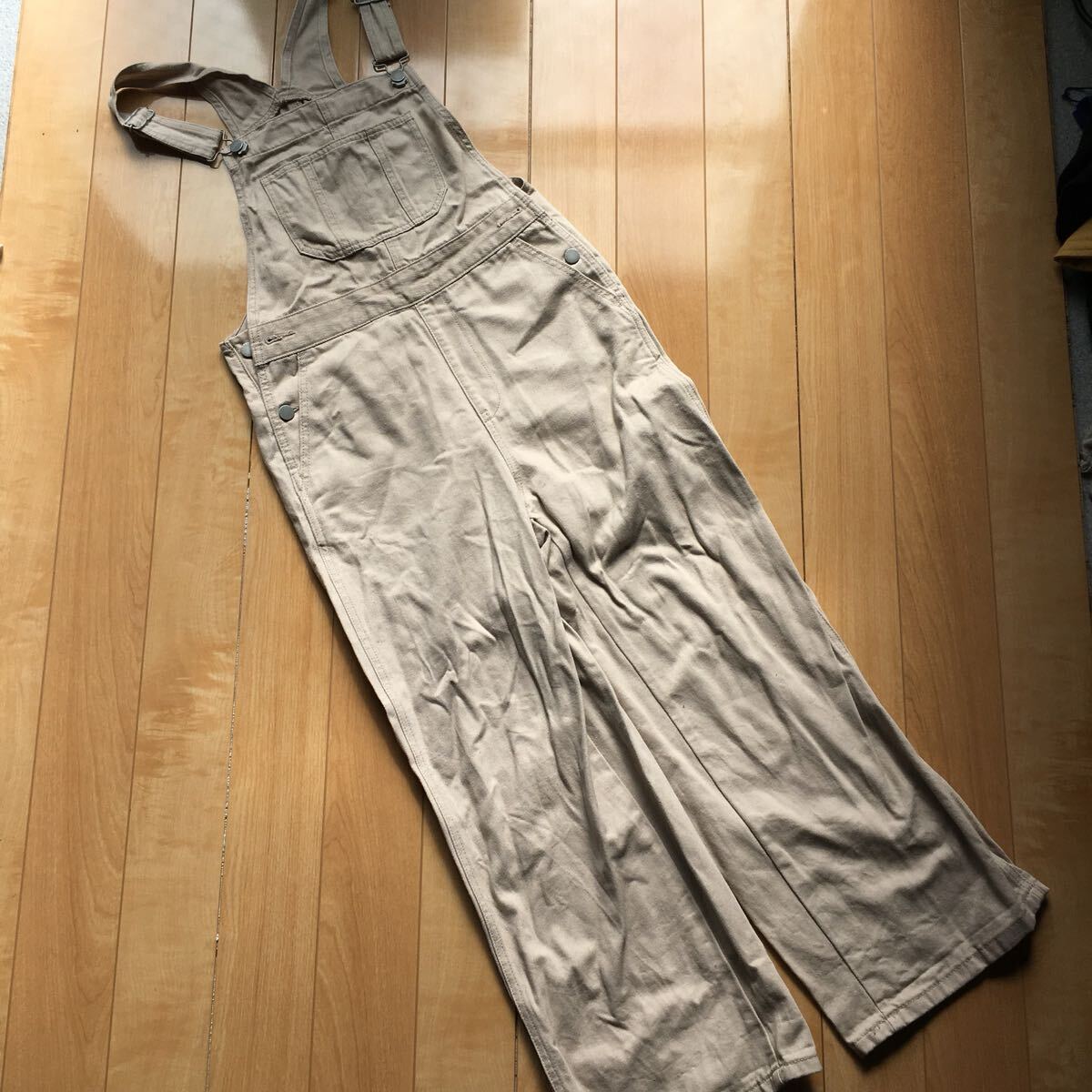 ジーユー サロペットストレートパンツ 199-1-47 レディース M ベージュ拍卖